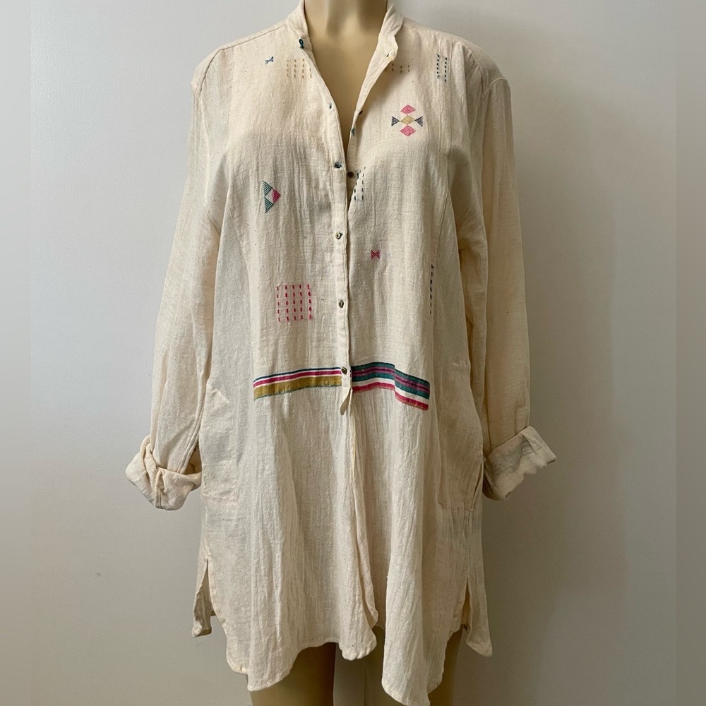 Injiri Cream Tunic with Embroidered Details